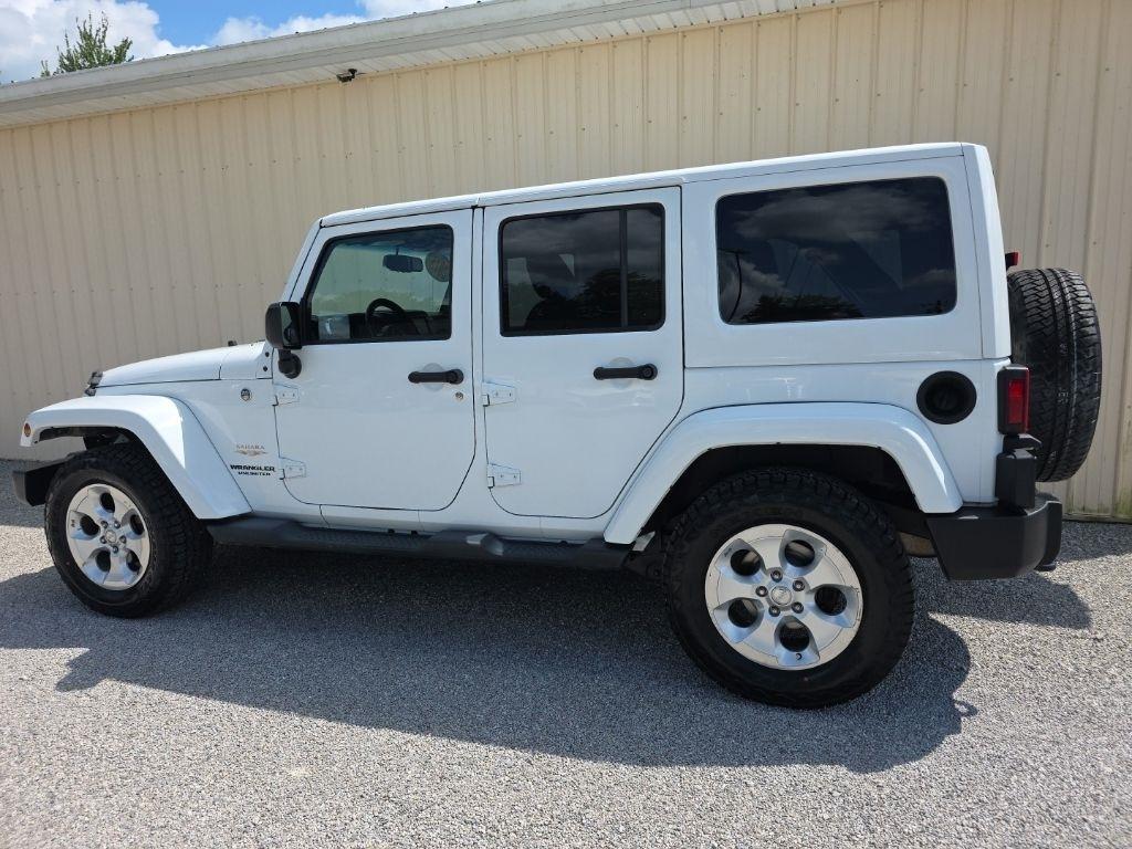 Jeep Wrangler Unlimited 4WD 4dr Sahara 2015