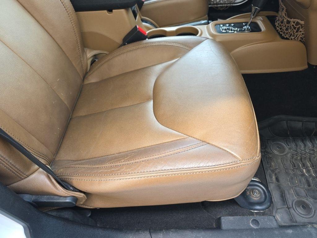 Jeep Wrangler Unlimited 4WD 4dr Sahara 2015