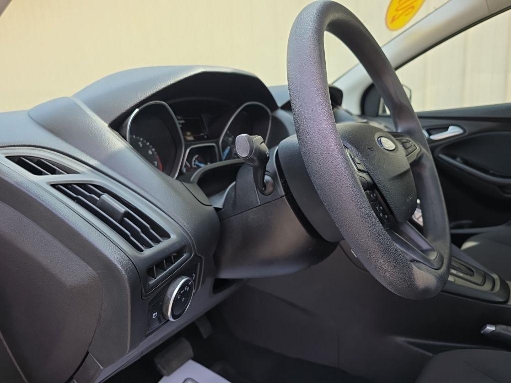 Ford Focus 4dr Sdn SE 2016