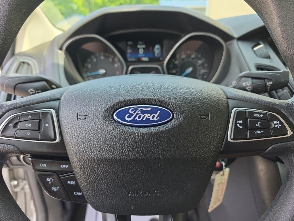 Ford Focus 4dr Sdn SE 2016