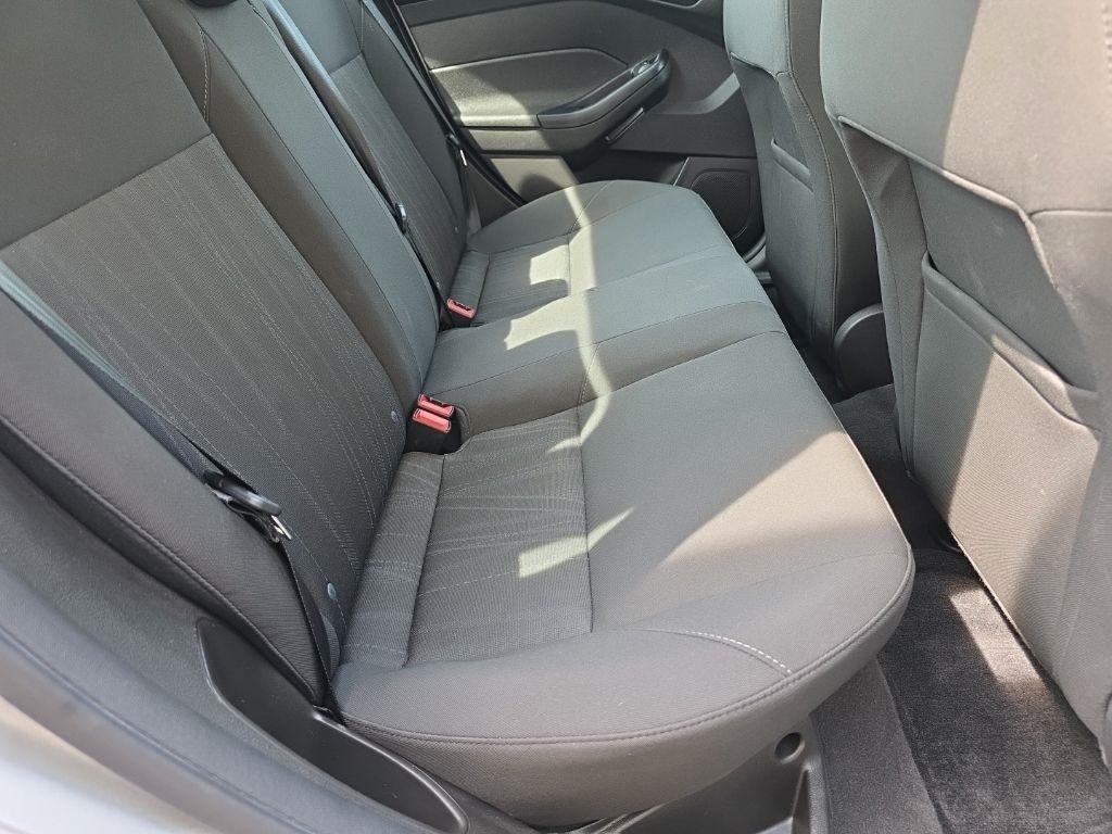 Ford Focus 4dr Sdn SE 2016