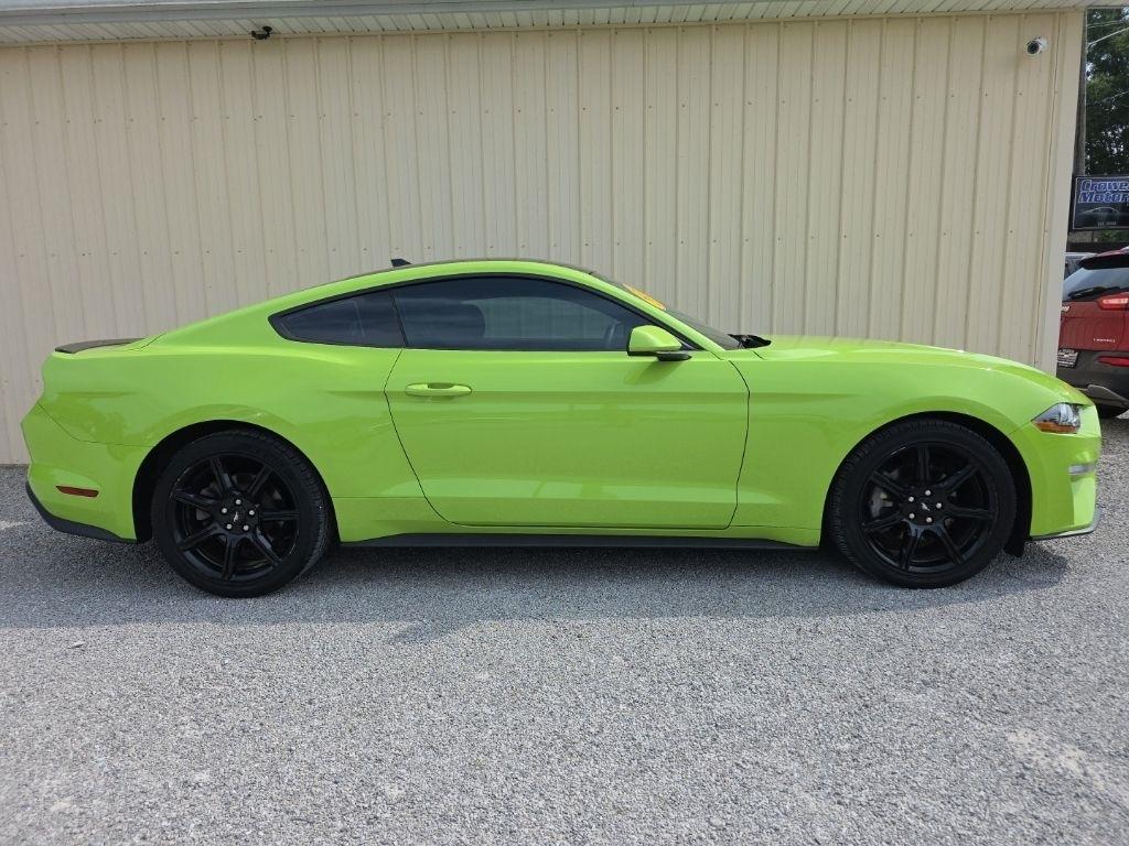 Ford Mustang EcoBoost Fastback 2020