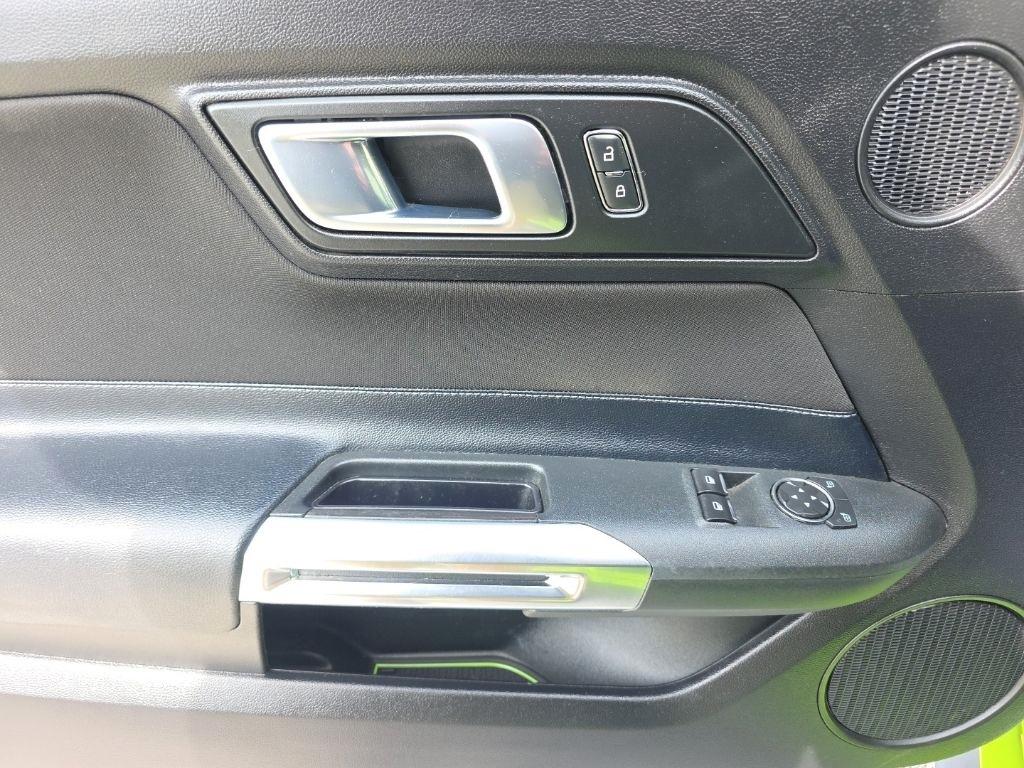 Ford Mustang EcoBoost Fastback 2020