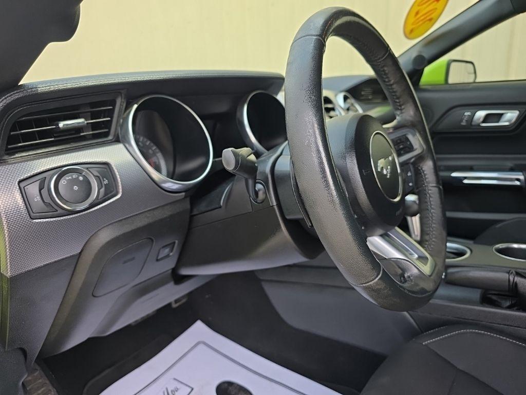 Ford Mustang EcoBoost Fastback 2020