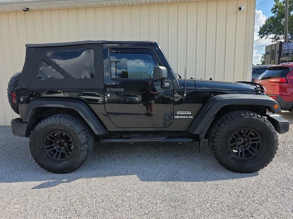 Jeep Wrangler 4WD 2dr Sport 2012