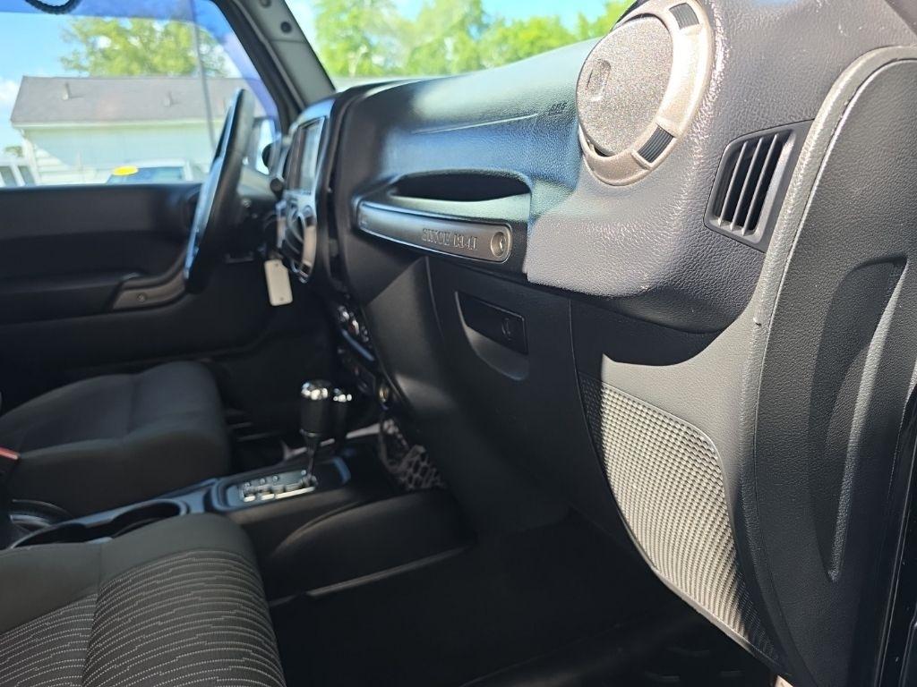 Jeep Wrangler 4WD 2dr Sport 2012