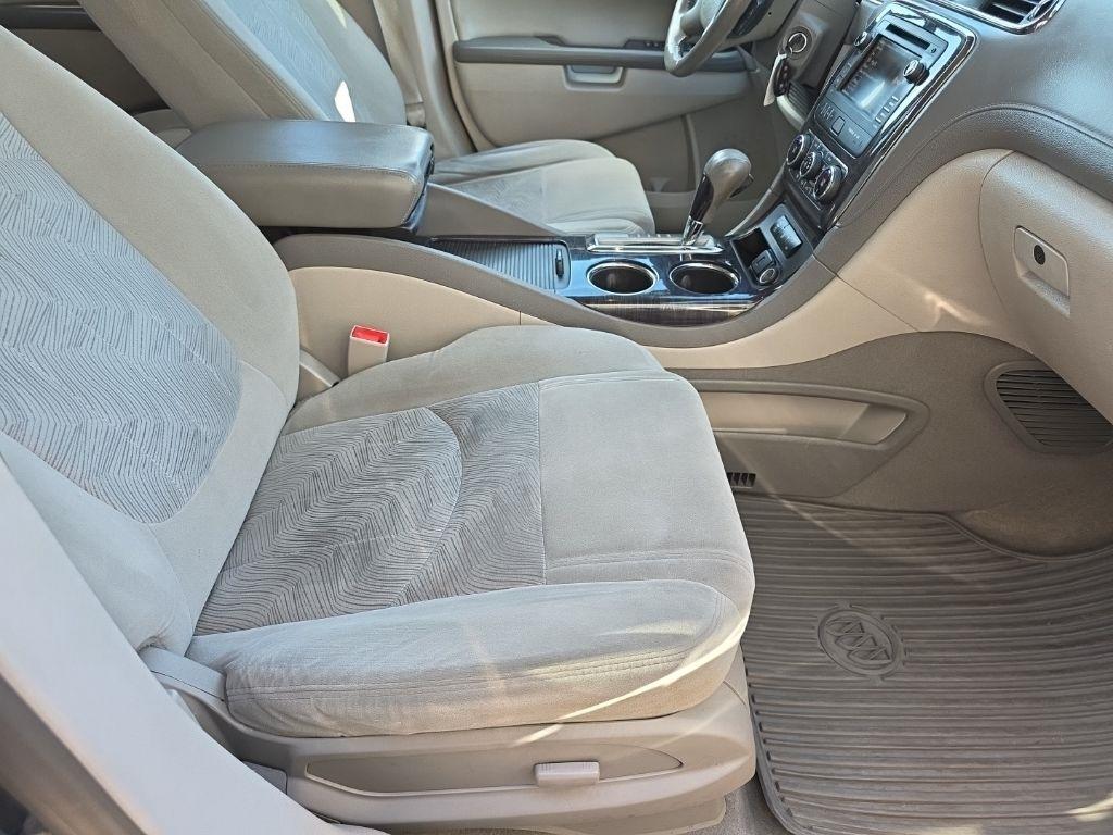 Buick Enclave FWD 4dr Convenience 2017