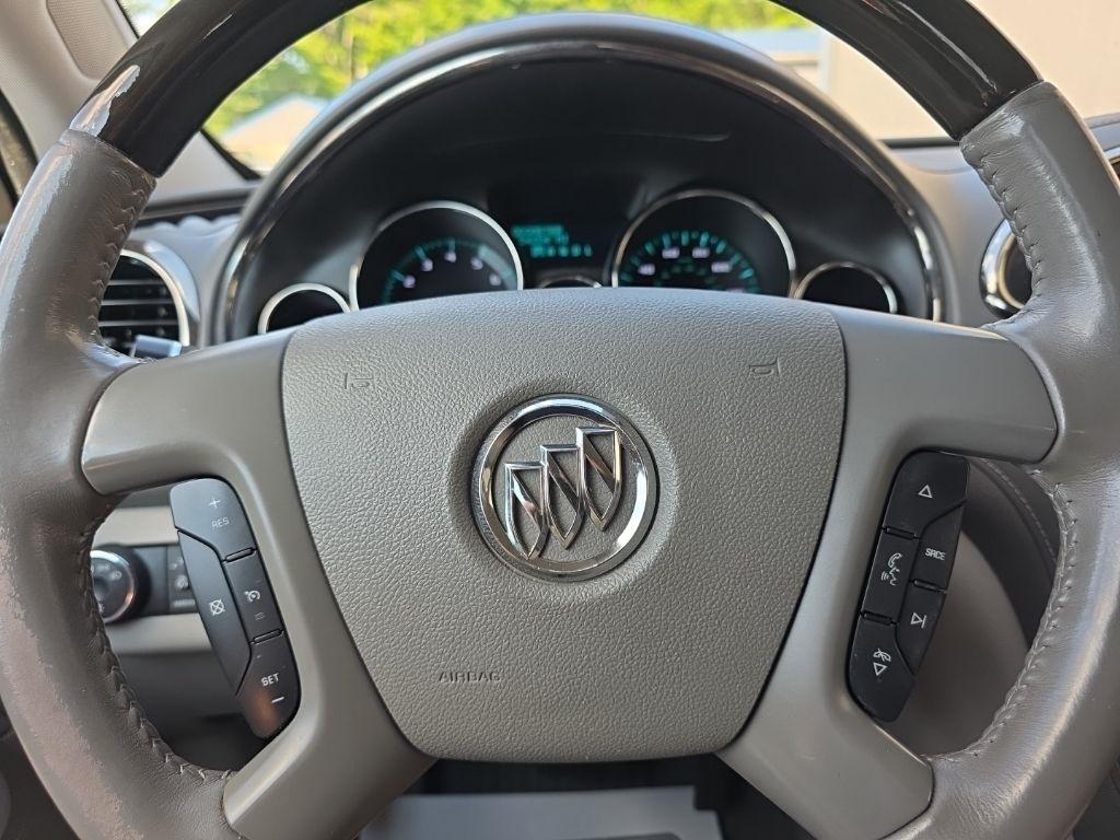 Buick Enclave FWD 4dr Convenience 2017