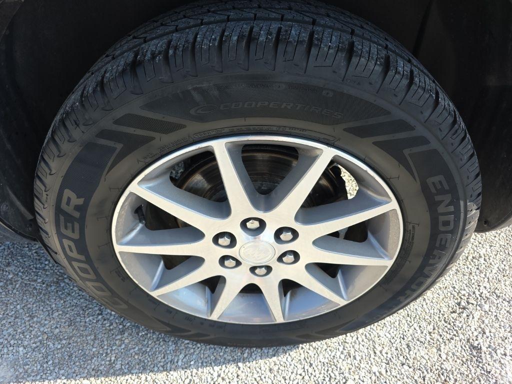Buick Enclave FWD 4dr Convenience 2017