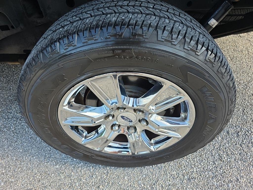 Ford F-150 2WD SuperCrew 157" Lariat 2016