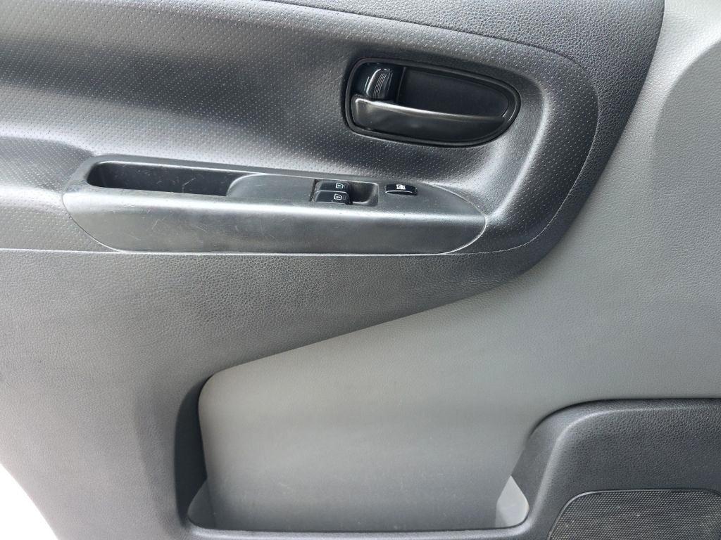 Nissan NV200 I4 S 2015