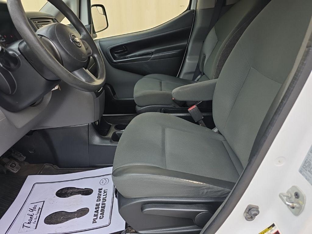 Nissan NV200 I4 S 2015