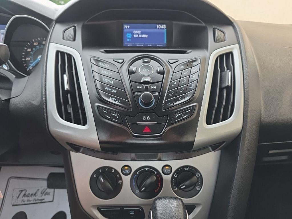Ford Focus 4dr Sdn SE 2014