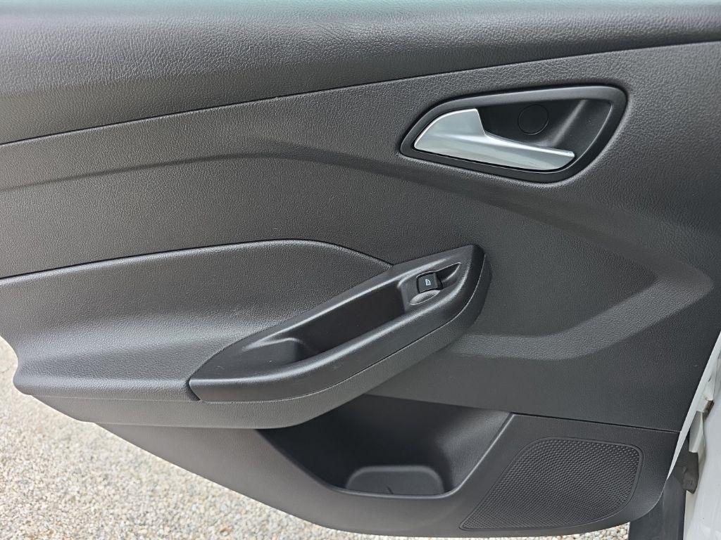 Ford Focus 4dr Sdn SE 2014