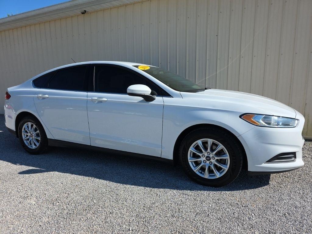 Ford Fusion 4dr Sdn S FWD 2016