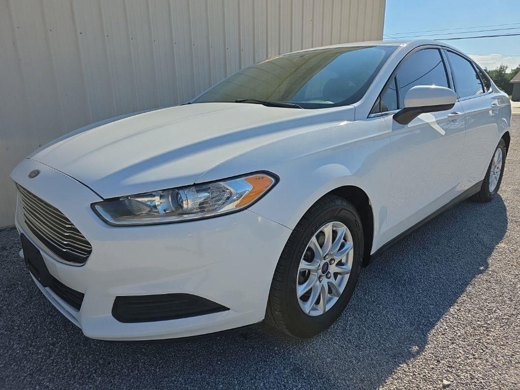 Ford Fusion 4dr Sdn S FWD 2016