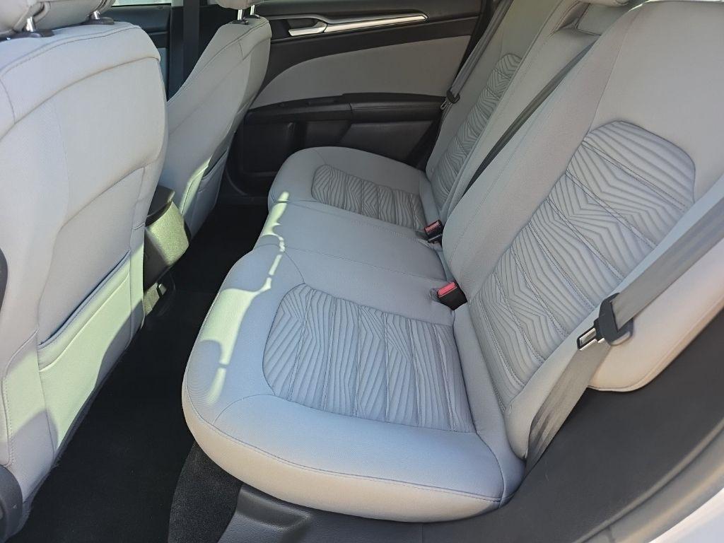 Ford Fusion 4dr Sdn S FWD 2016