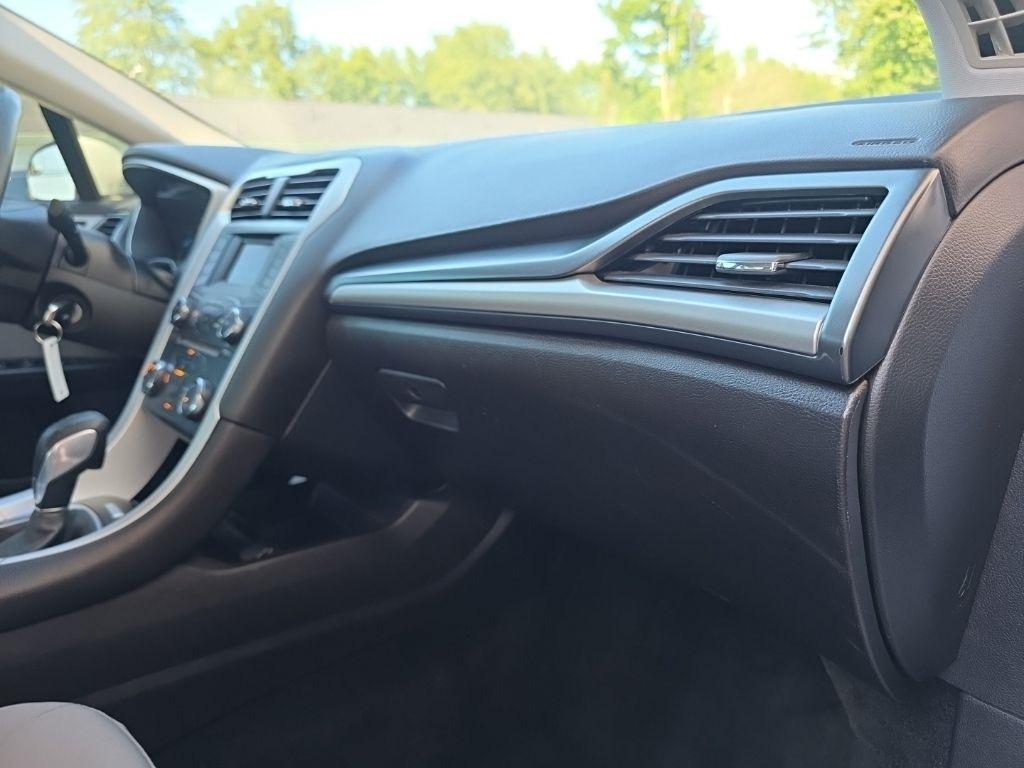 Ford Fusion 4dr Sdn S FWD 2016