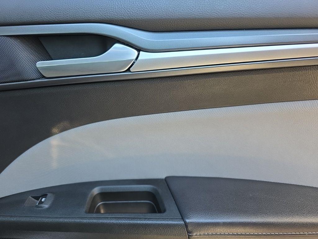Ford Fusion 4dr Sdn S FWD 2016