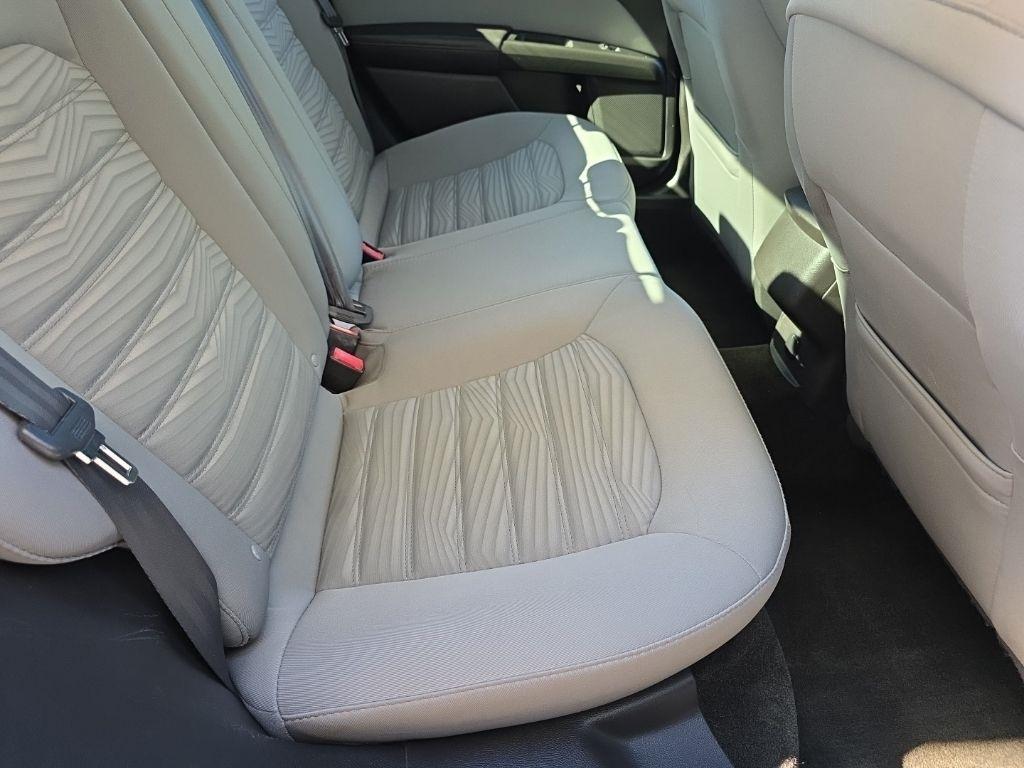 Ford Fusion 4dr Sdn S FWD 2016