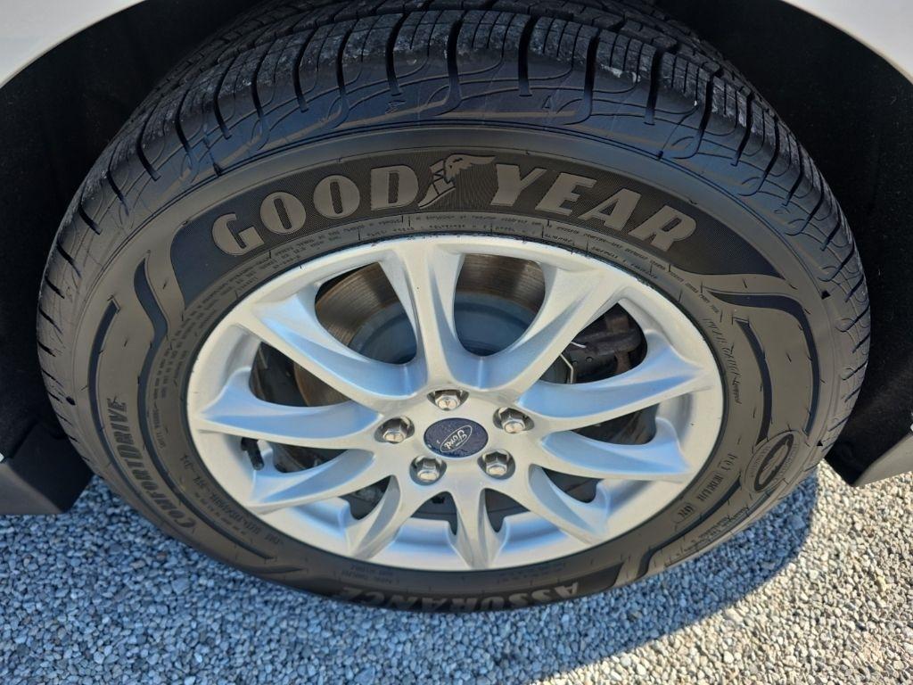 Ford Fusion 4dr Sdn S FWD 2016