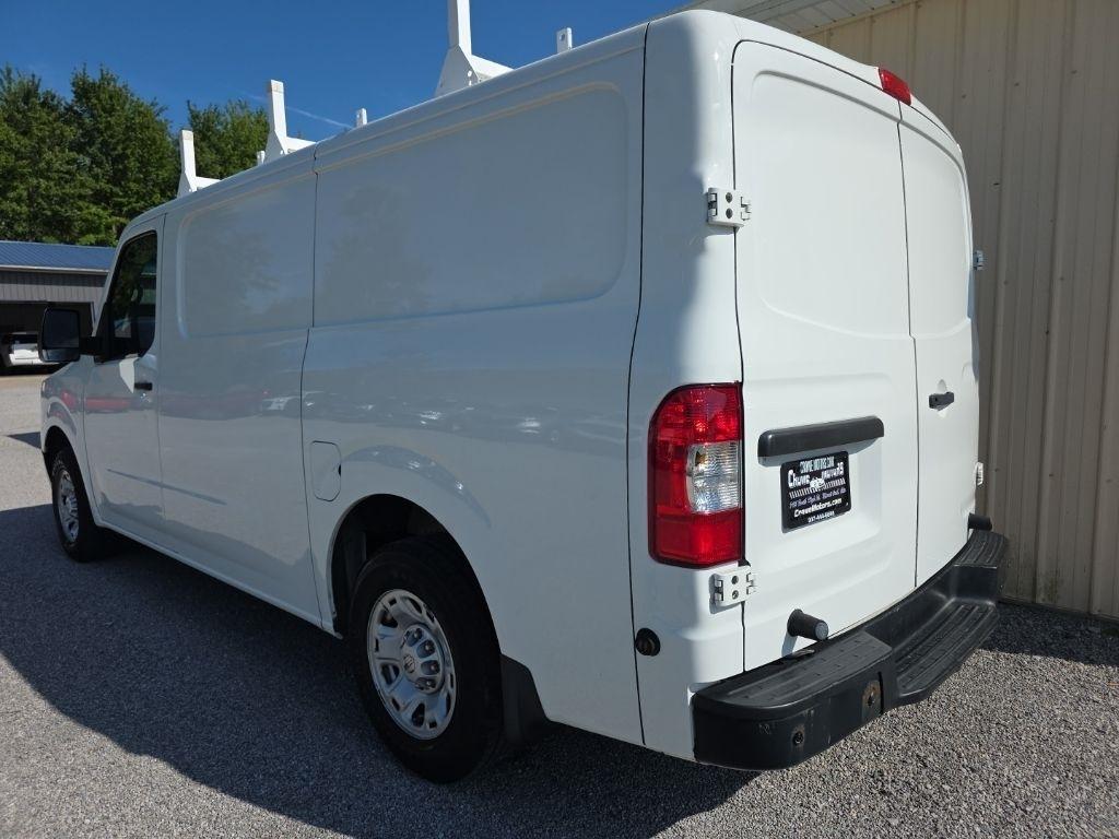 Nissan NV Cargo NV2500 HD Standard Roof V6 SV 2017