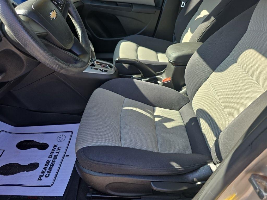 Chevrolet Cruze 4dr Sdn Auto LS 2014