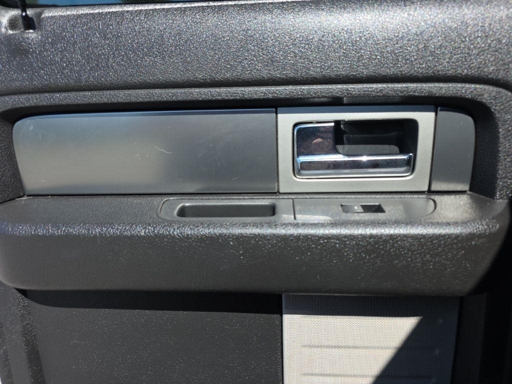 Ford F-150 4WD SuperCrew 145" Platinum 2014