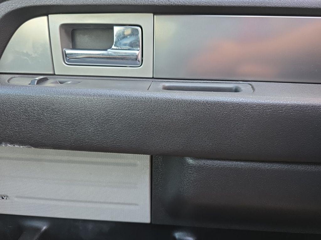 Ford F-150 4WD SuperCrew 145" Platinum 2014