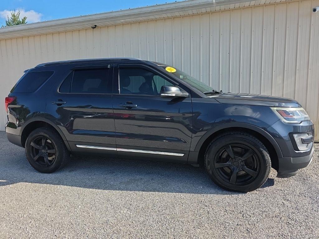 Ford Explorer XLT 4WD 2017