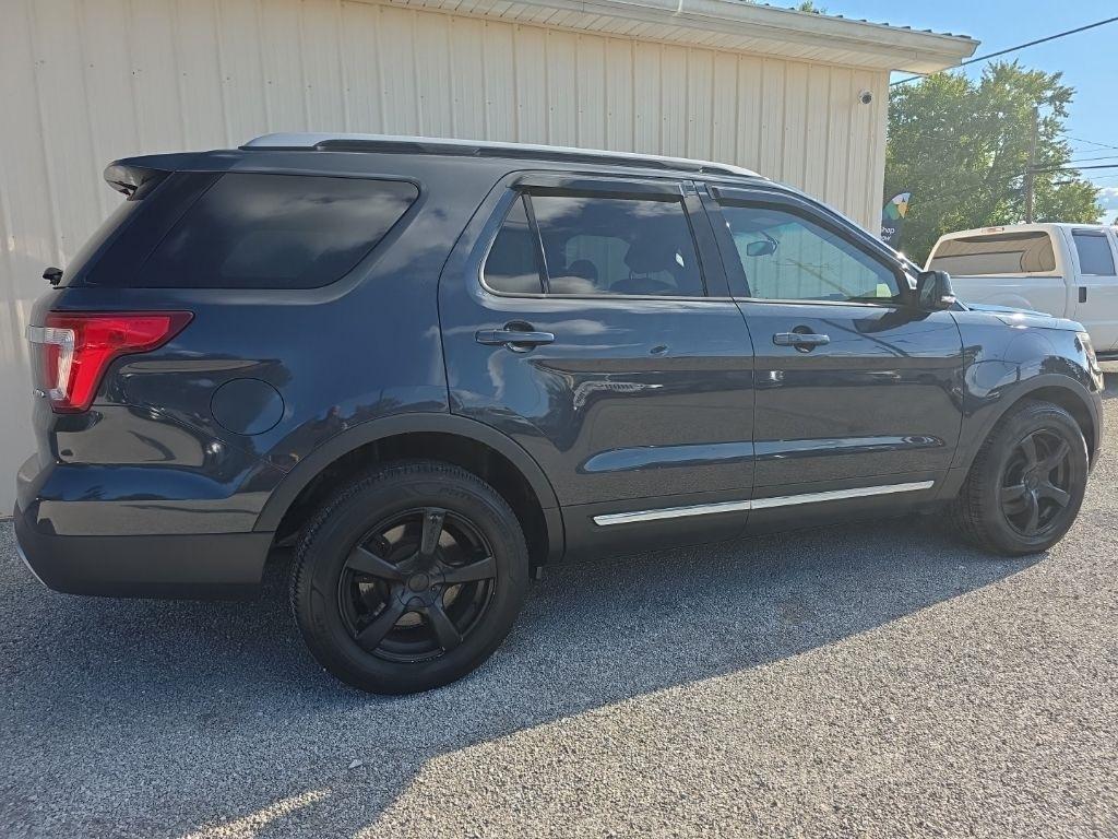 Ford Explorer XLT 4WD 2017