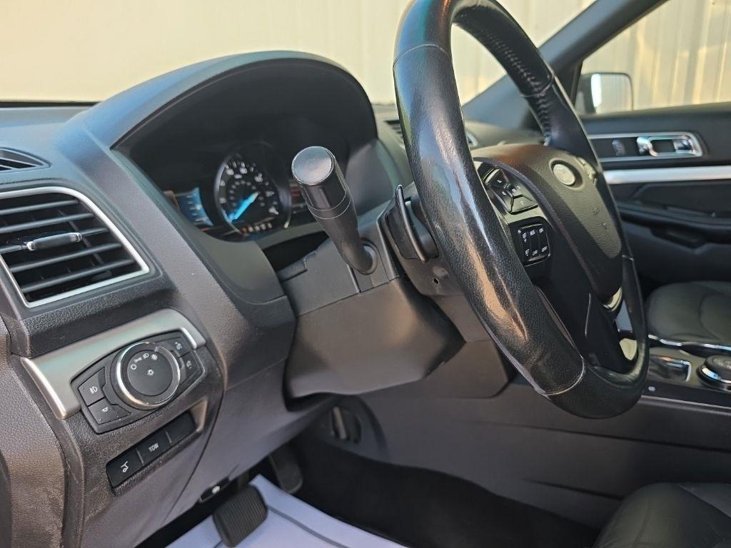 Ford Explorer XLT 4WD 2017