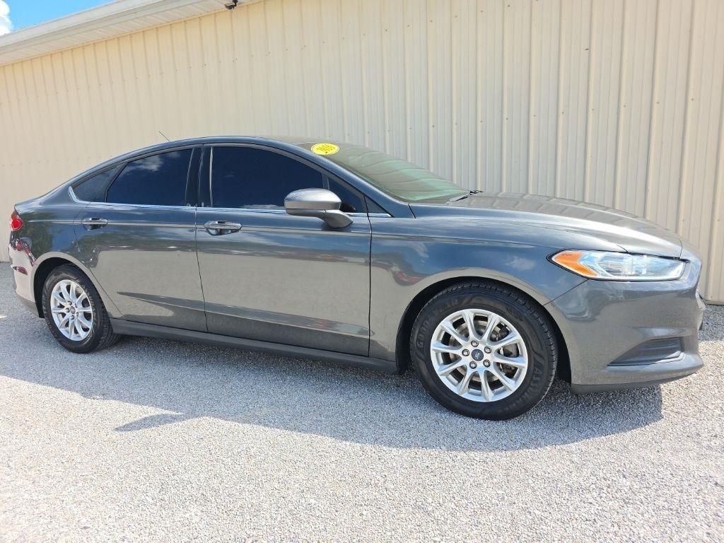 Ford Fusion 4dr Sdn S FWD 2016
