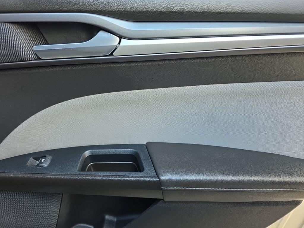 Ford Fusion 4dr Sdn S FWD 2016