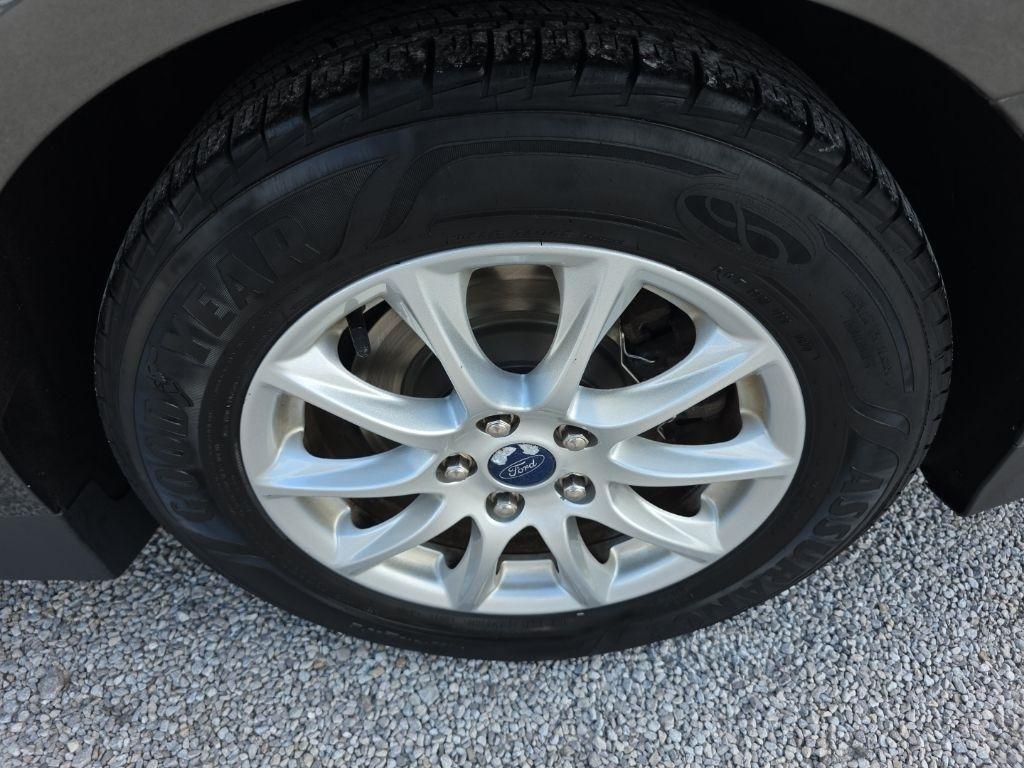 Ford Fusion 4dr Sdn S FWD 2016