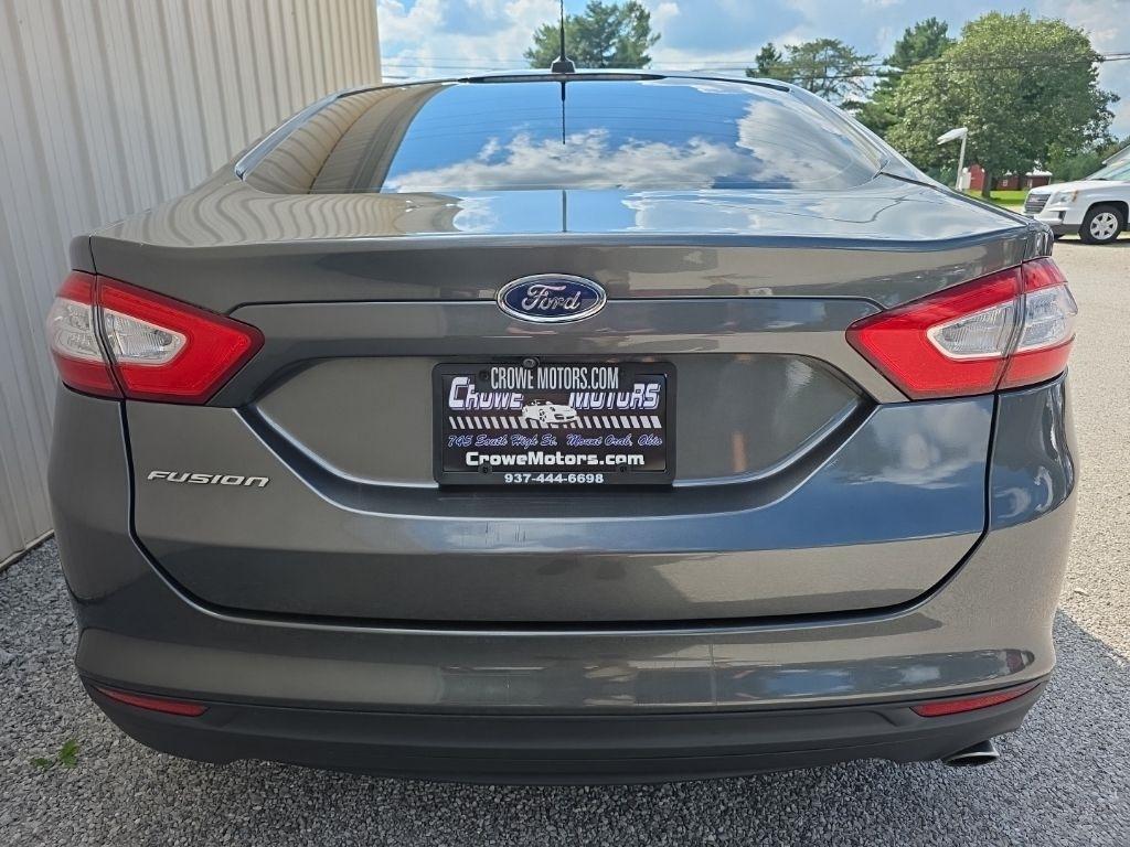 Ford Fusion 4dr Sdn S FWD 2016