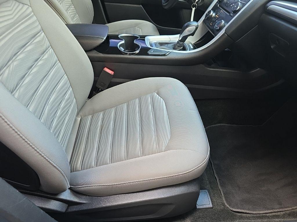 Ford Fusion 4dr Sdn S FWD 2016