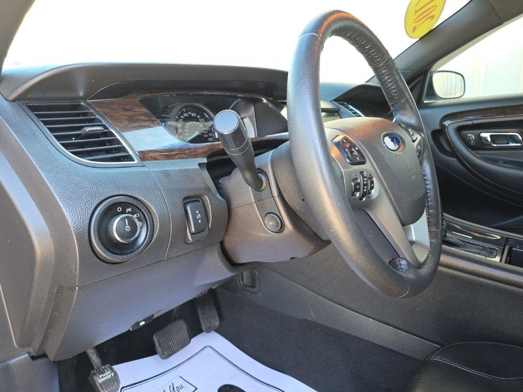 Ford Taurus Limited AWD 2019