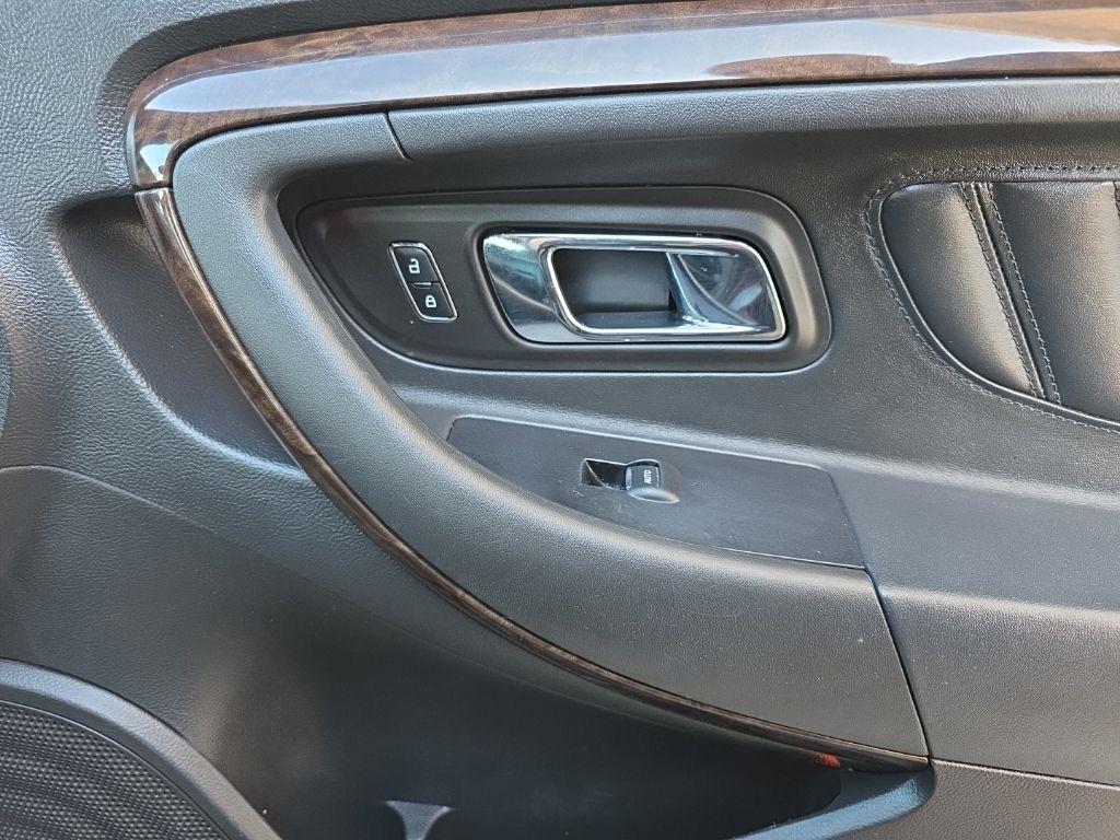 Ford Taurus Limited AWD 2019