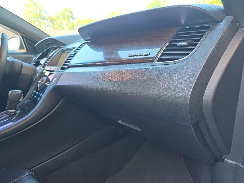 Ford Taurus Limited AWD 2019