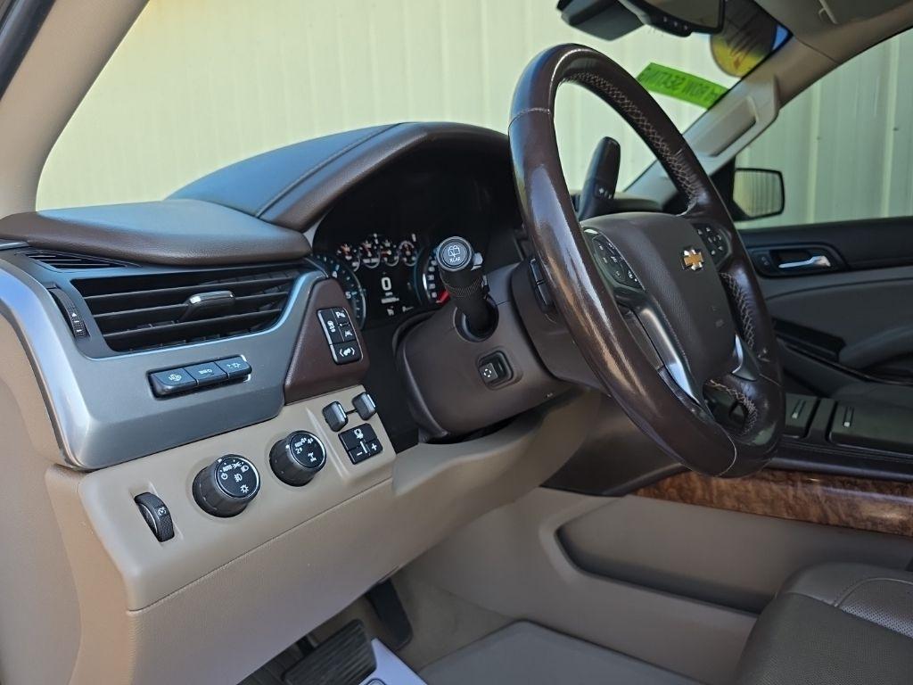 Chevrolet Suburban 4WD 4dr 1500 Premier 2019