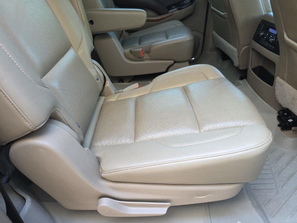 Chevrolet Suburban 4WD 4dr 1500 Premier 2019