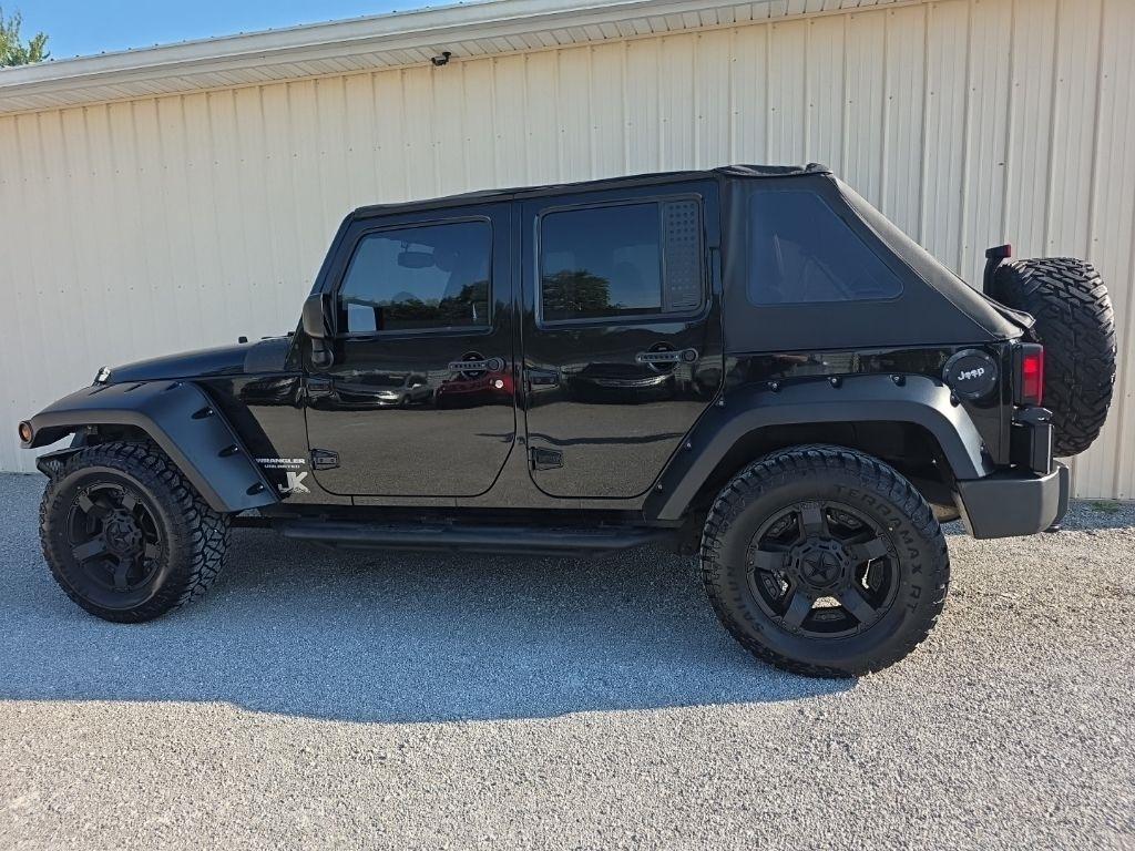 Jeep Wrangler Unlimited 4WD 4dr Sahara 2015