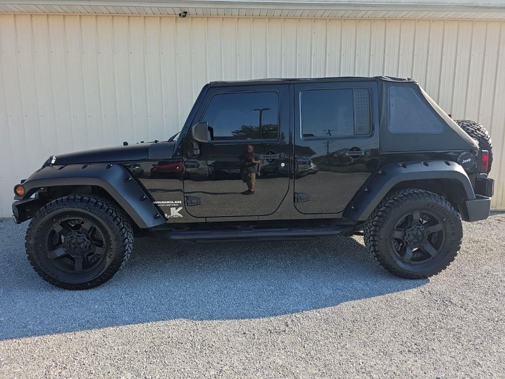 Jeep Wrangler Unlimited 4WD 4dr Sahara 2015