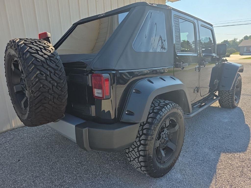 Jeep Wrangler Unlimited 4WD 4dr Sahara 2015