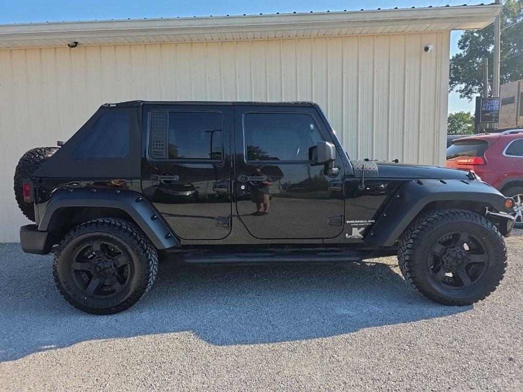 Jeep Wrangler Unlimited 4WD 4dr Sahara 2015