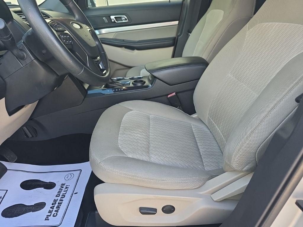 Ford Explorer Base FWD 2019