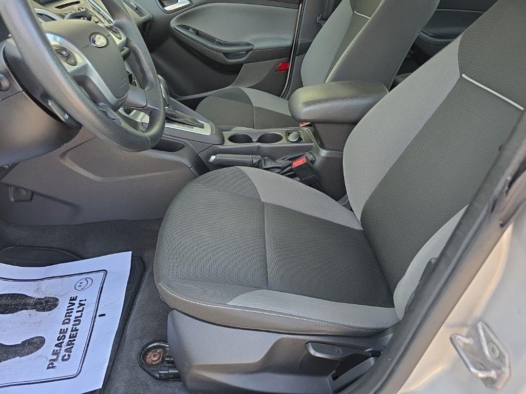 Ford Focus 4dr Sdn SE 2014