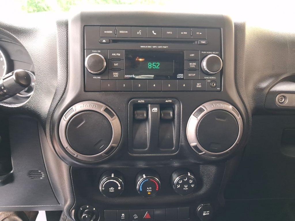 Jeep Wrangler 4WD 2dr Sport 2013