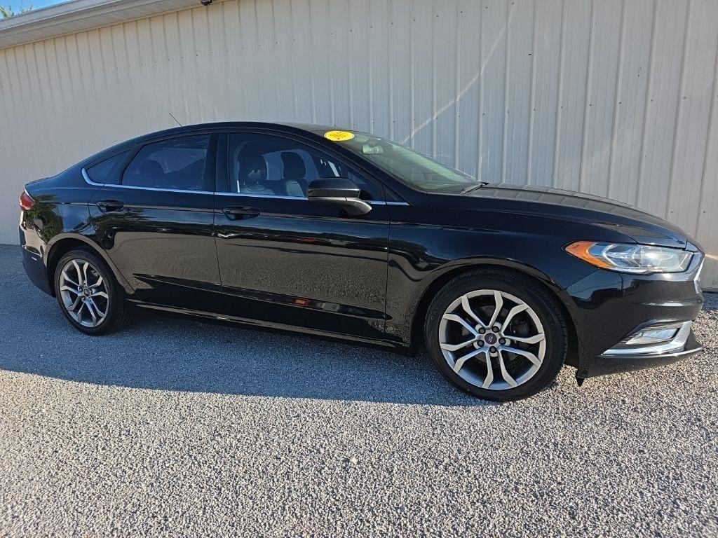 Ford Fusion SE FWD 2017